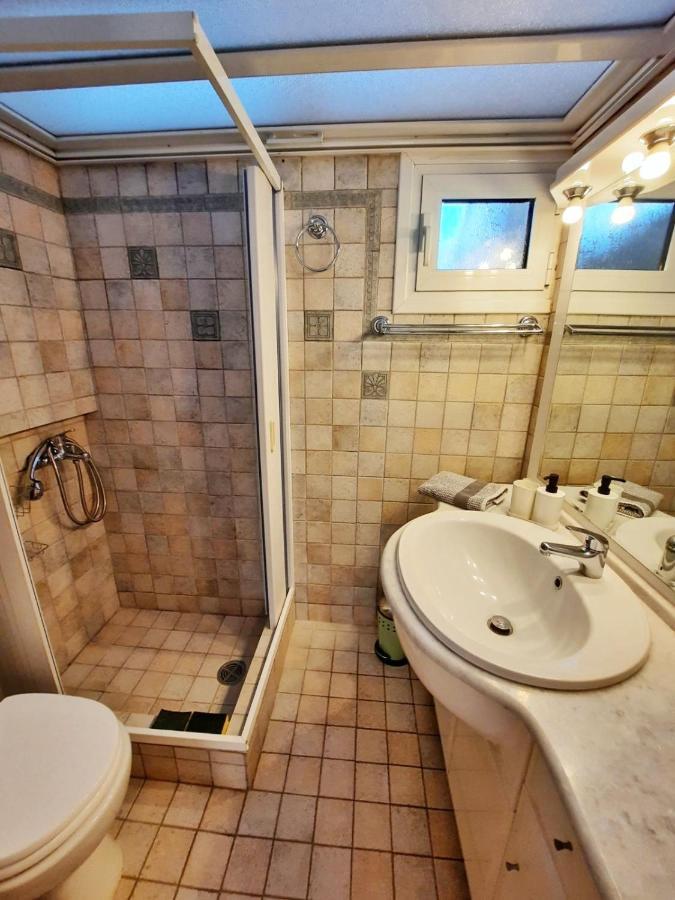 Beautiful Seaside Studio Akrata Exterior foto